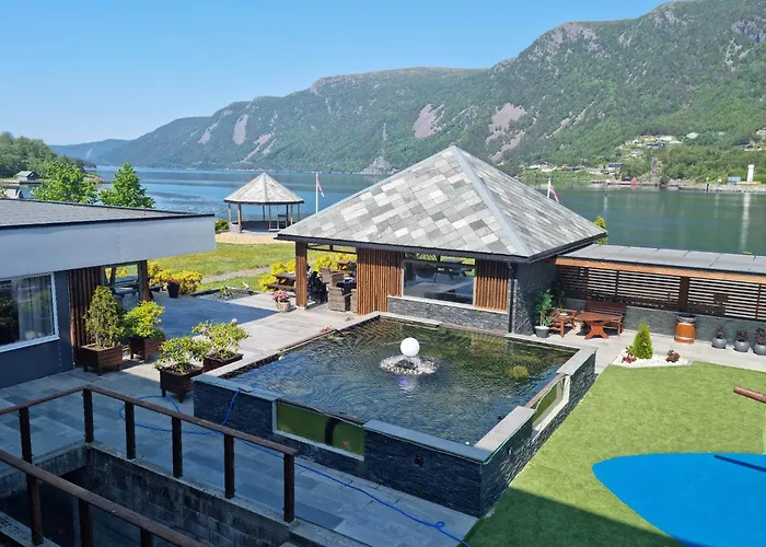 Bremanger Fjord Hotel